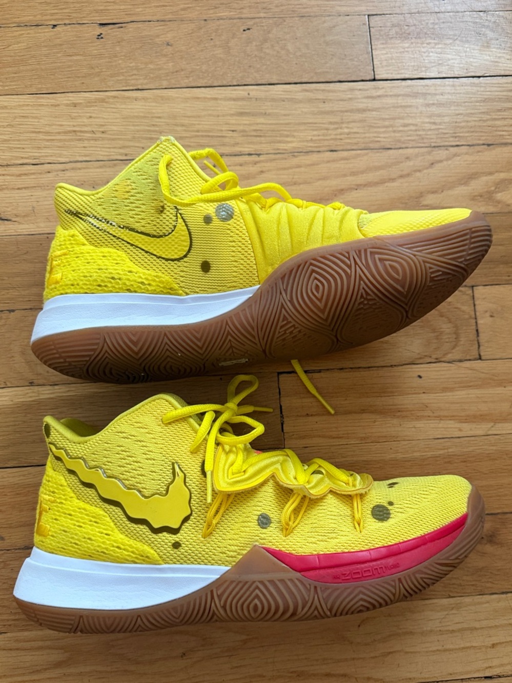 Nike Kyrie 5 SpongeBob